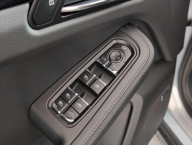 2025 Porsche Macan Macan