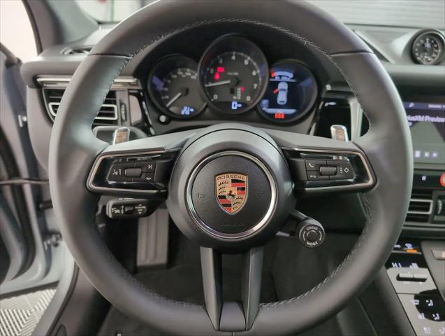 2025 Porsche Macan Macan