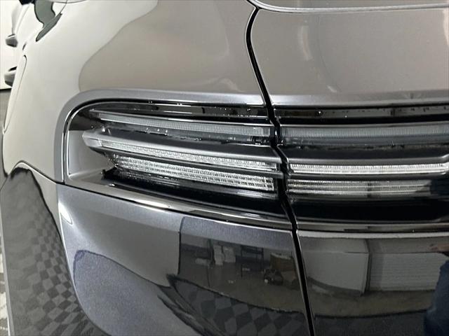 2025 Porsche Macan Electric 4
