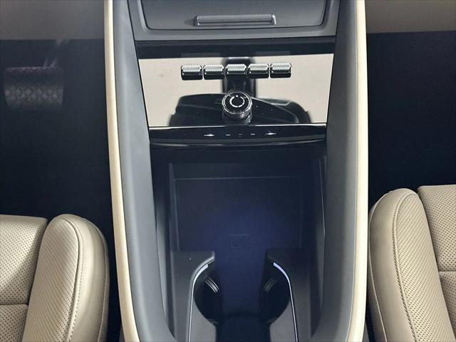 2025 Porsche Macan Electric 4