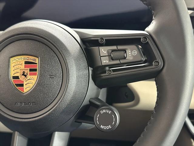 2025 Porsche Macan Electric 4