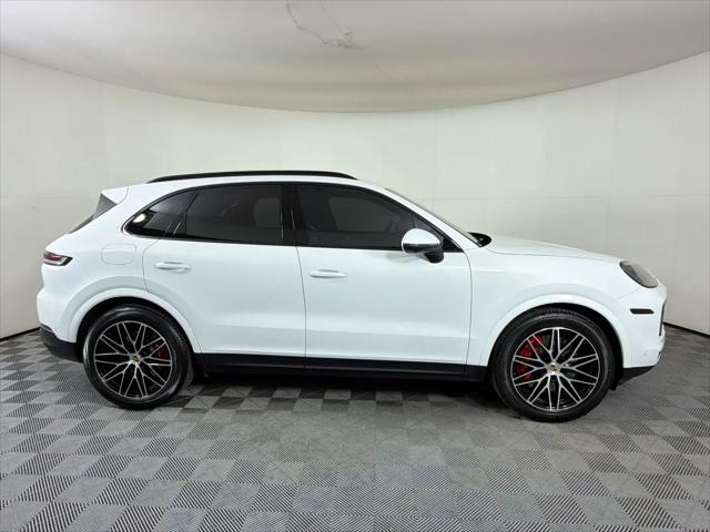 2024 Porsche Cayenne S