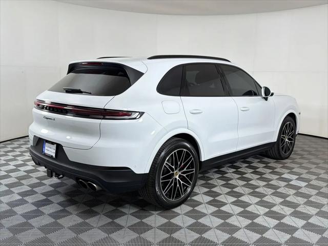 2024 Porsche Cayenne S