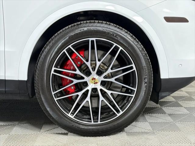2024 Porsche Cayenne S