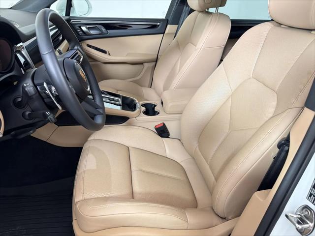 2025 Porsche Macan Macan