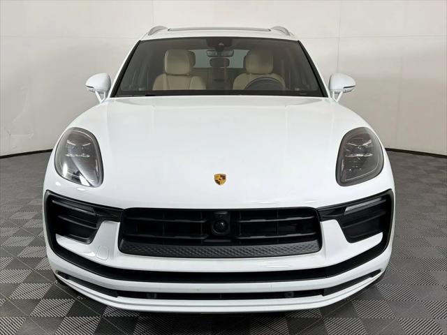 2025 Porsche Macan Macan
