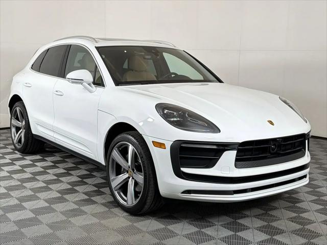 2025 Porsche Macan Macan