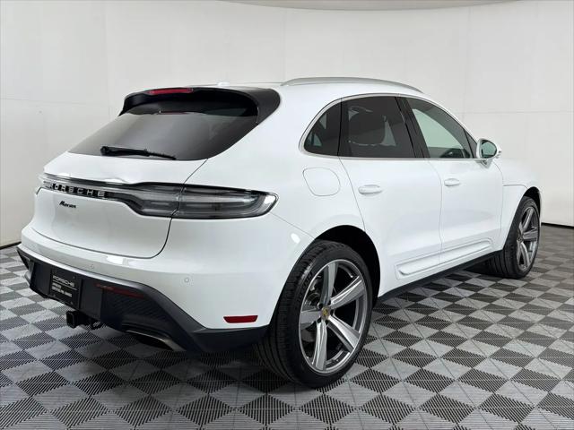 2025 Porsche Macan Macan