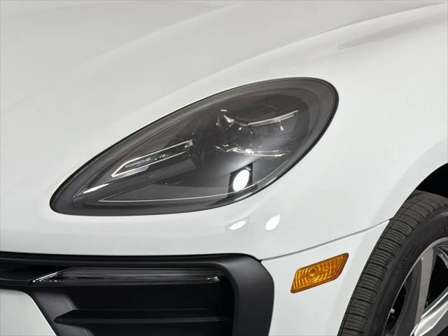 2025 Porsche Macan Macan