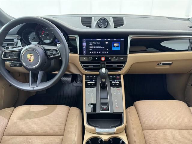 2025 Porsche Macan Macan