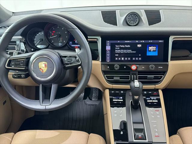 2025 Porsche Macan Macan