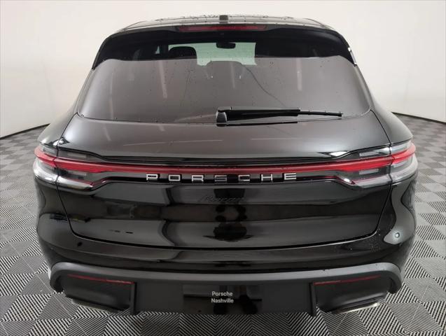 2025 Porsche Macan Macan