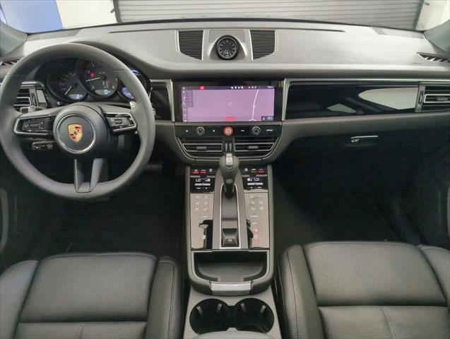 2025 Porsche Macan Macan