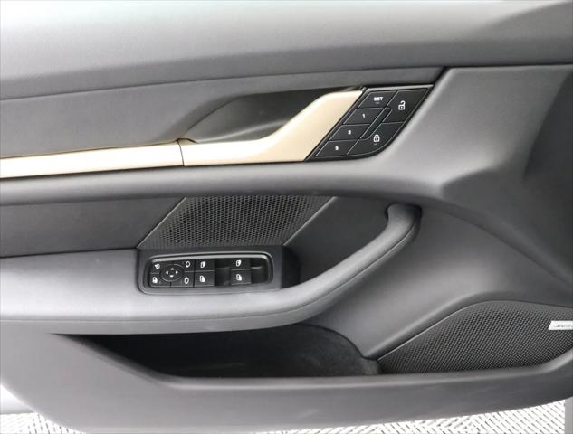 2025 Porsche Taycan 4S