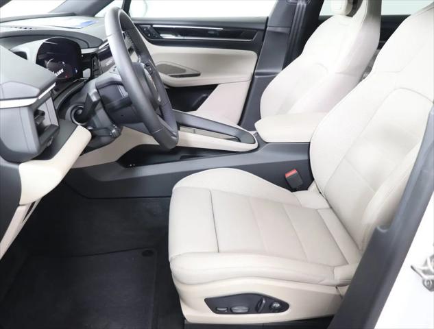 2025 Porsche Macan Electric 4S