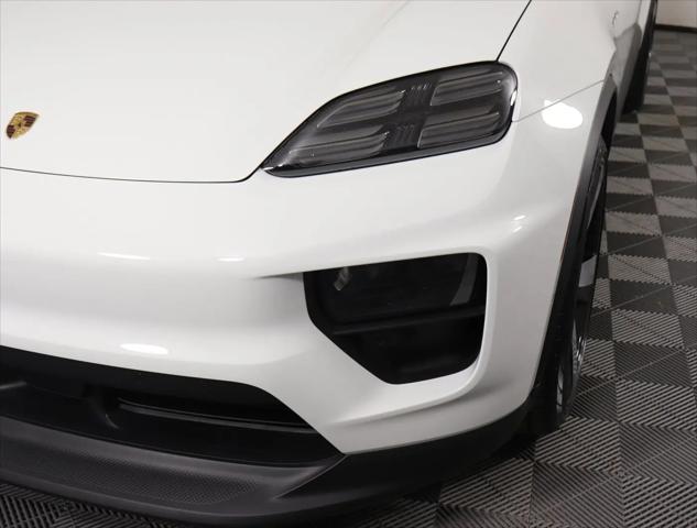 2025 Porsche Macan Electric 4S