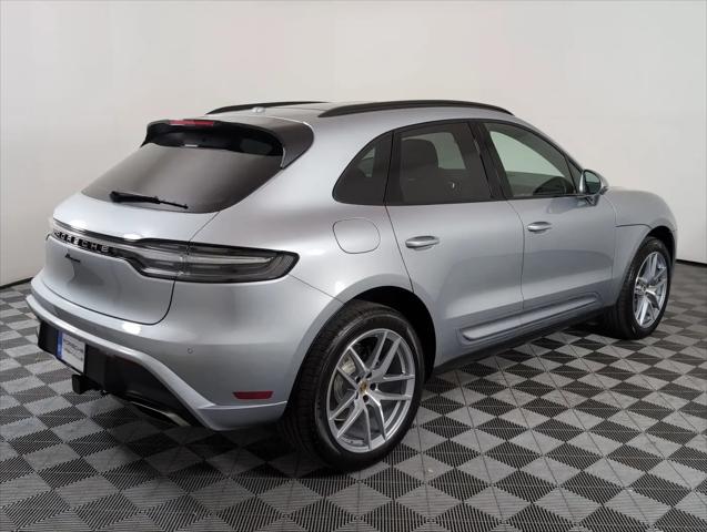 2025 Porsche Macan Macan