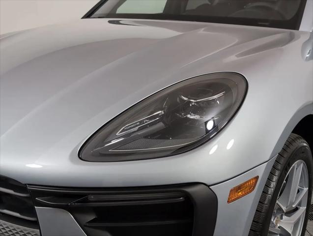 2025 Porsche Macan Macan