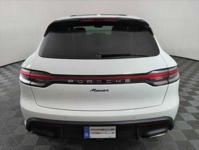 2025 Porsche Macan Macan