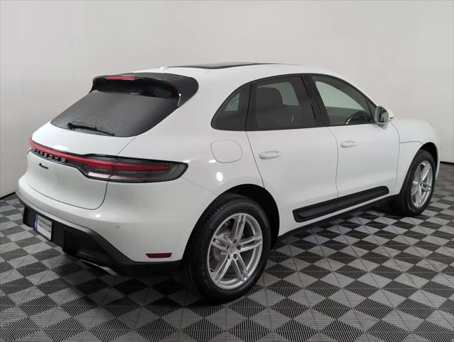 2025 Porsche Macan Macan