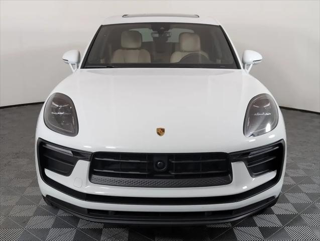 2025 Porsche Macan Macan