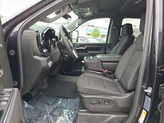 2026 GMC Sierra 2500HD Double Cab, Standard Bed, SLE, RWD