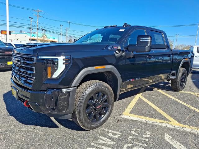 2026 GMC Sierra 2500HD Crew Cab, Standard Bed, AT4, 4WD
