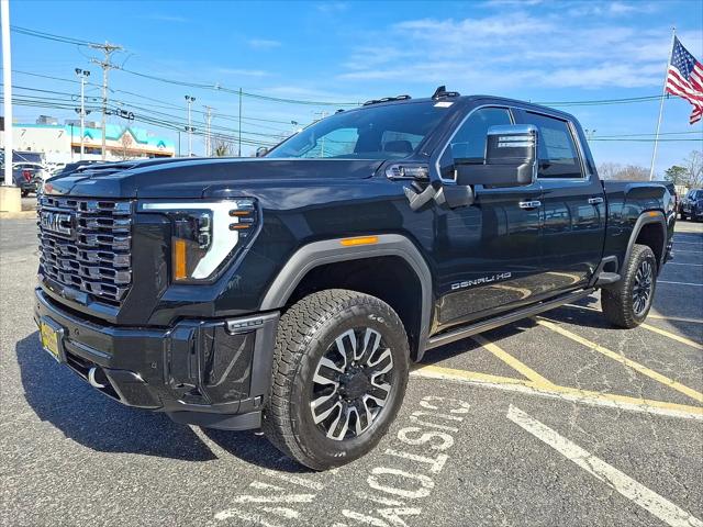 2026 GMC Sierra 2500HD Crew Cab, Standard Bed, Denali Ultimate, 4WD