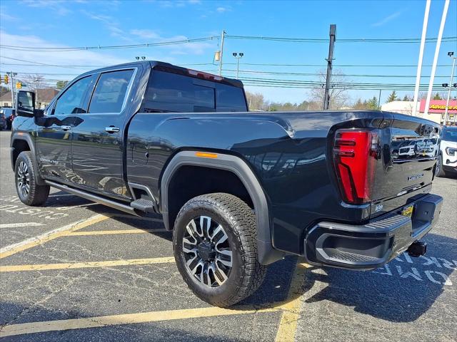 2026 GMC Sierra 2500HD Crew Cab, Standard Bed, Denali Ultimate, 4WD