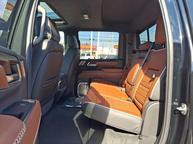 2026 GMC Sierra 2500HD Crew Cab, Standard Bed, Denali Ultimate, 4WD