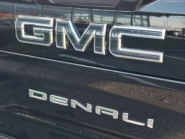 2026 GMC Sierra 2500HD Crew Cab, Standard Bed, Denali Ultimate, 4WD