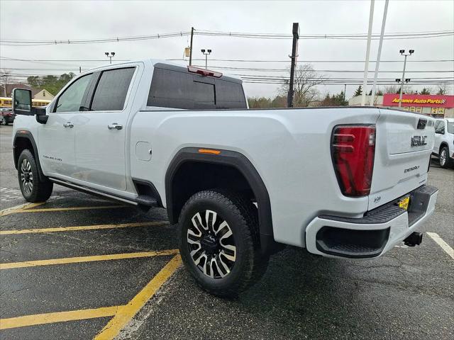 2026 GMC Sierra 2500HD Crew Cab, Standard Bed, Denali Ultimate, 4WD