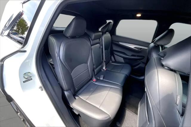 2021 INFINITI QX50 LUXE