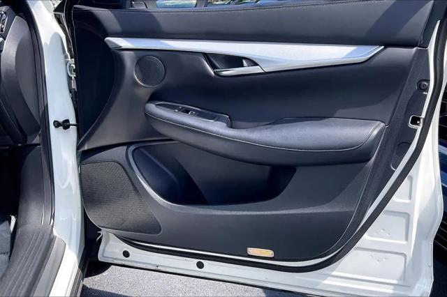 2021 INFINITI QX50 LUXE