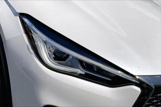 2021 INFINITI QX50 LUXE