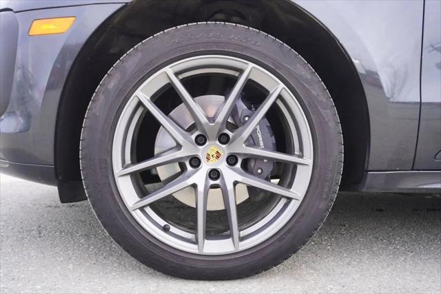 2022 Porsche Macan Macan