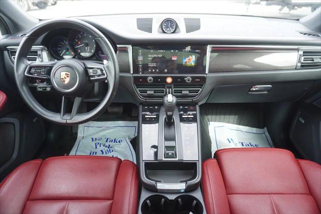 2022 Porsche Macan Macan