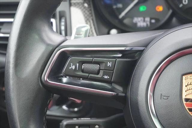 2022 Porsche Macan Macan