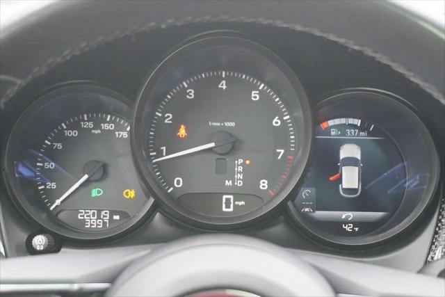 2022 Porsche Macan Macan