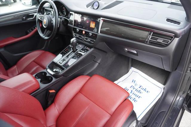 2022 Porsche Macan Macan