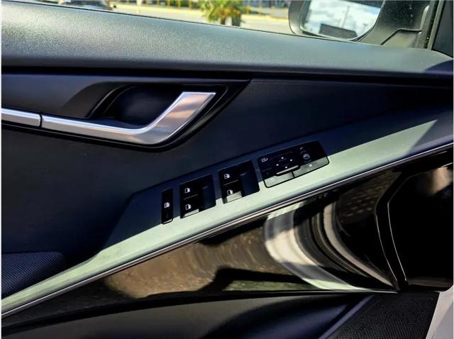 2023 Kia Niro EX
