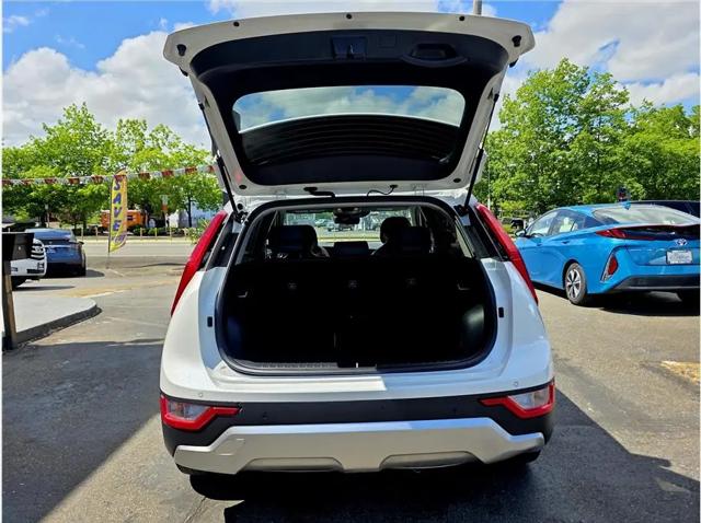 2023 Kia Niro EX