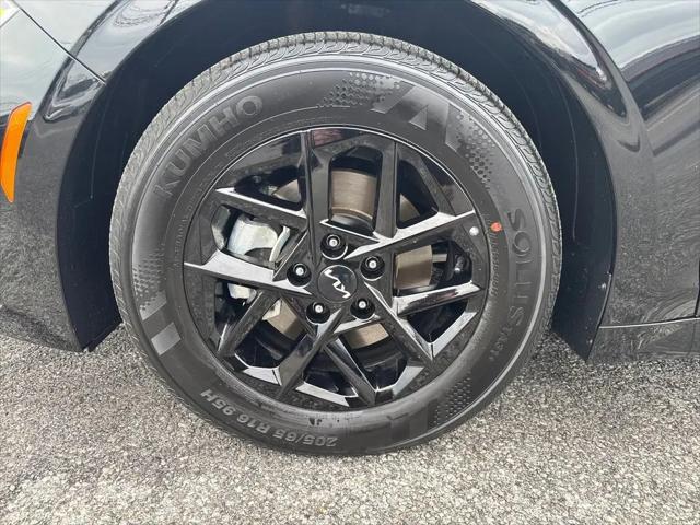 2026 Kia K5 LXS FWD