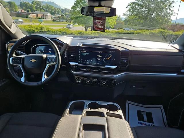 2023 Chevrolet Silverado 1500 4WD Crew Cab Short Bed LT with 2FL