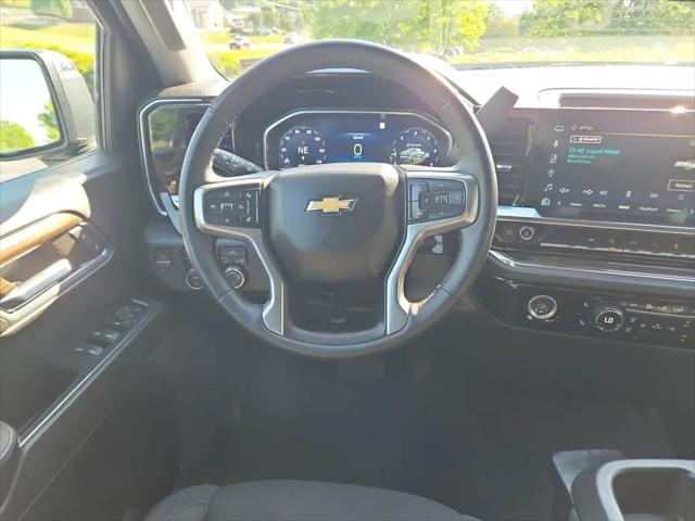 2023 Chevrolet Silverado 1500 4WD Crew Cab Short Bed LT with 2FL