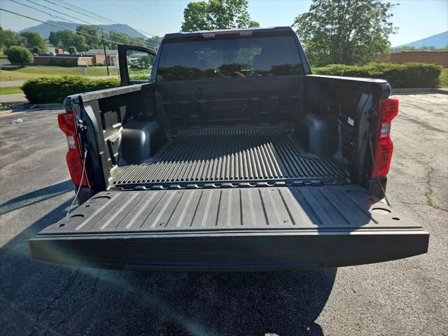 2023 Chevrolet Silverado 1500 4WD Crew Cab Short Bed LT with 2FL