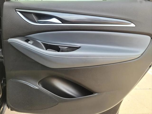 2023 Buick Enclave Essence FWD