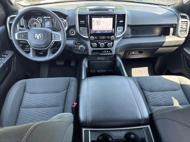 2025 Ram 1500 Big Horn Crew Cab 4x4 5'7" Box