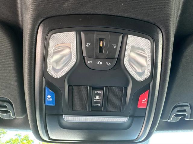 2025 Ram 1500 Big Horn Crew Cab 4x4 5'7" Box
