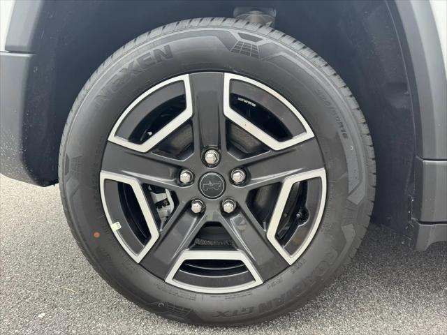 2026 Jeep Cherokee Laredo 4x4